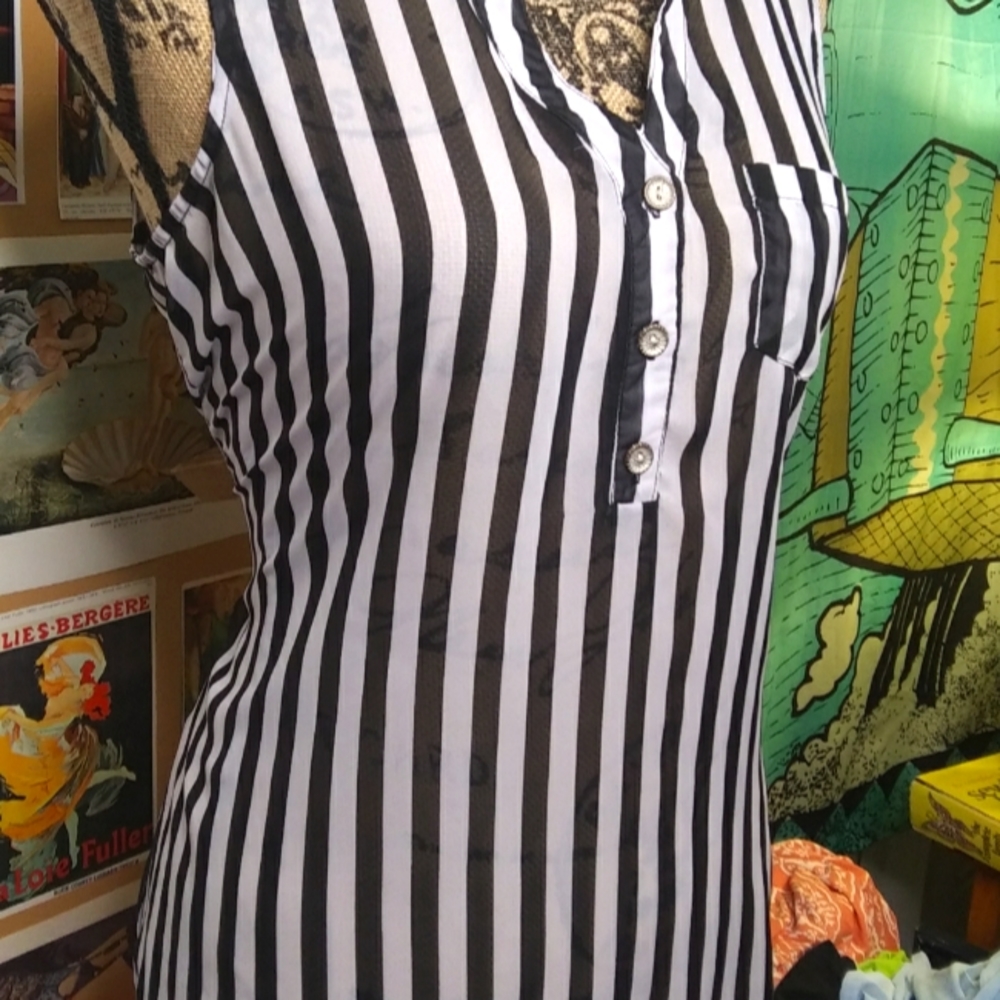 Sheer Blouse - Picture 2 of 5